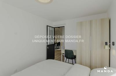 Chambre - 9 m² - 5 pièces