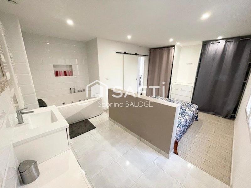 Maison - 113 m² - 8 pièces