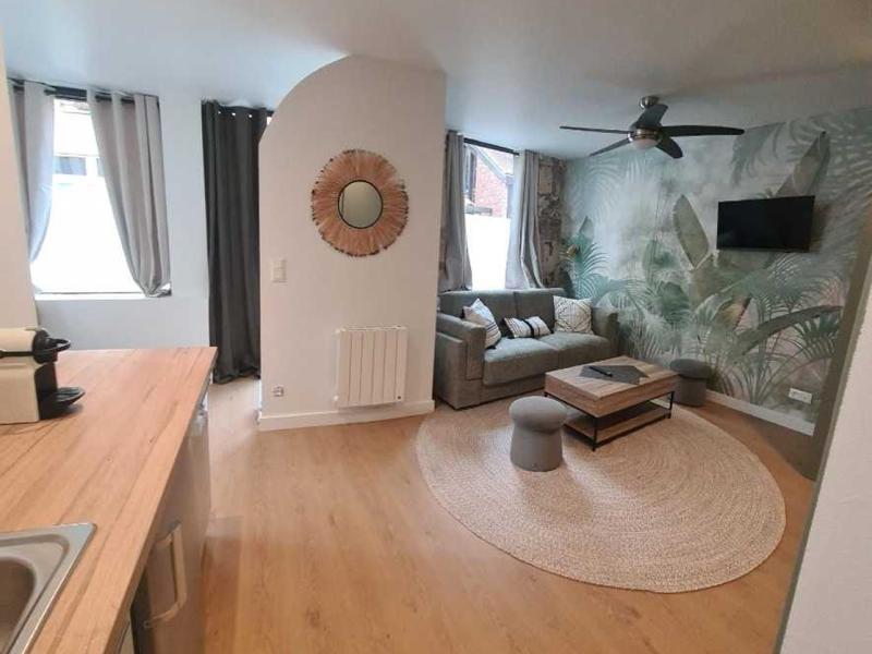 Local commercial - 233 m² - 12 pièces