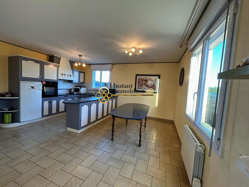 Maison - 193 m² - 9 pièces