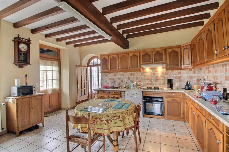 Maison de village - 200 m² - 9 pièces