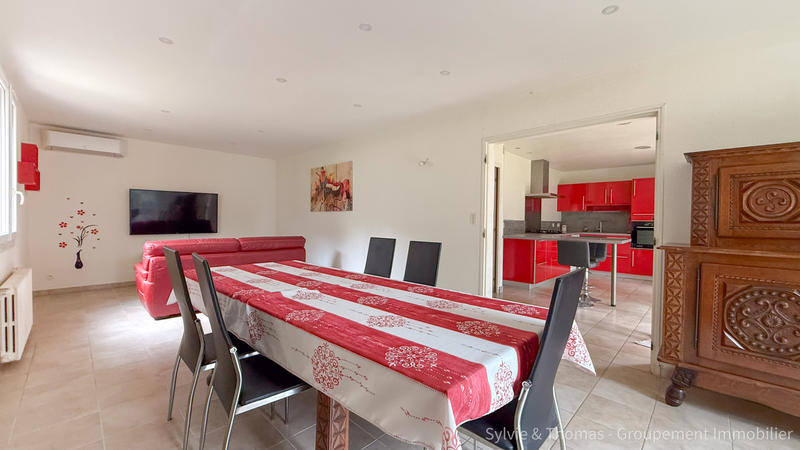 Maison - 200 m² - 9 pièces