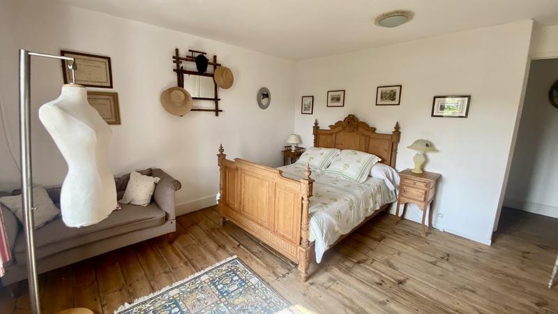 Maison - 274 m² - 7 pièces