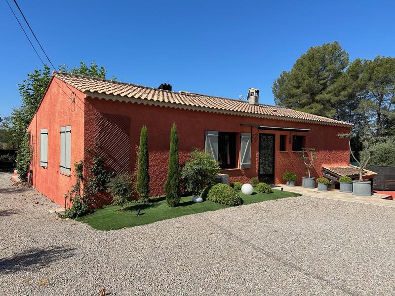 Maison - 140 m² - 6 pièces