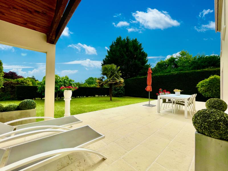 Maison contemporaine - 155 m² - 6 pièces