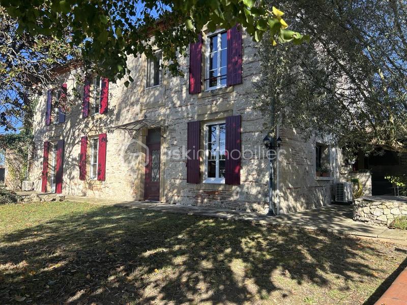 Maison en pierre - 180 m² - 6 pièces