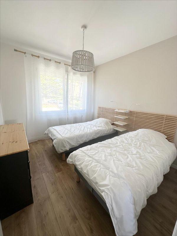 Maison - 204 m² - 8 pièces