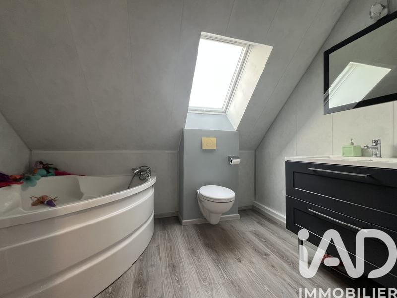 Maison - 121 m² - 5 pièces