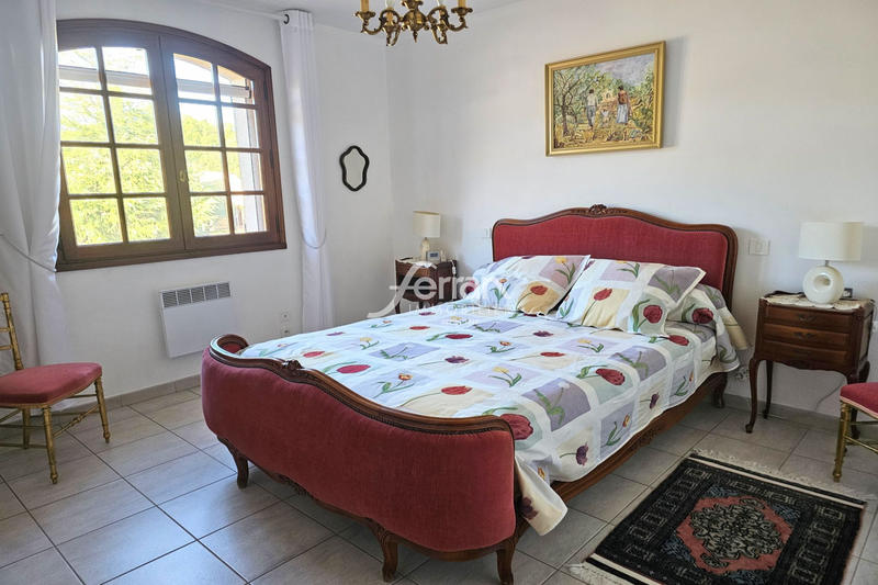 Maison - 186 m² - 7 pièces