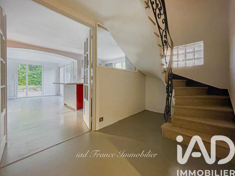 Maison - 264 m² - 8 pièces