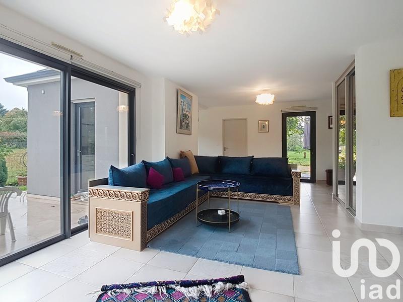 Maison - 182 m² - 8 pièces