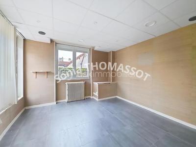 Bureau - 81 m² - 4 pièces