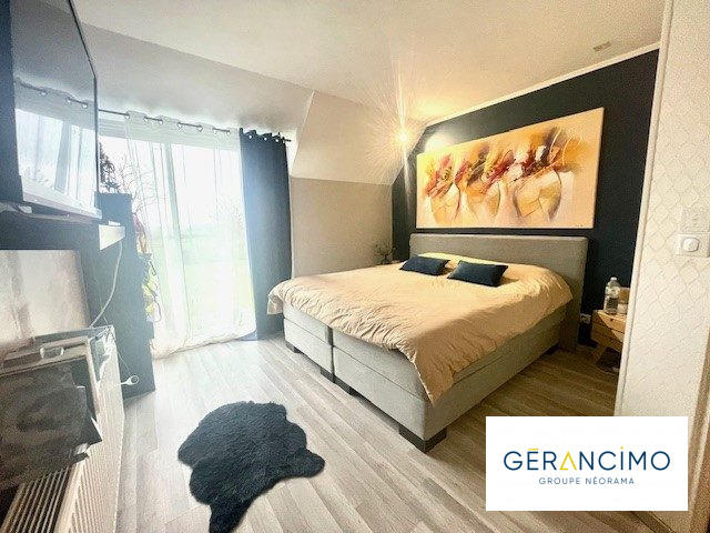 Maison - 241 m² - 7 pièces