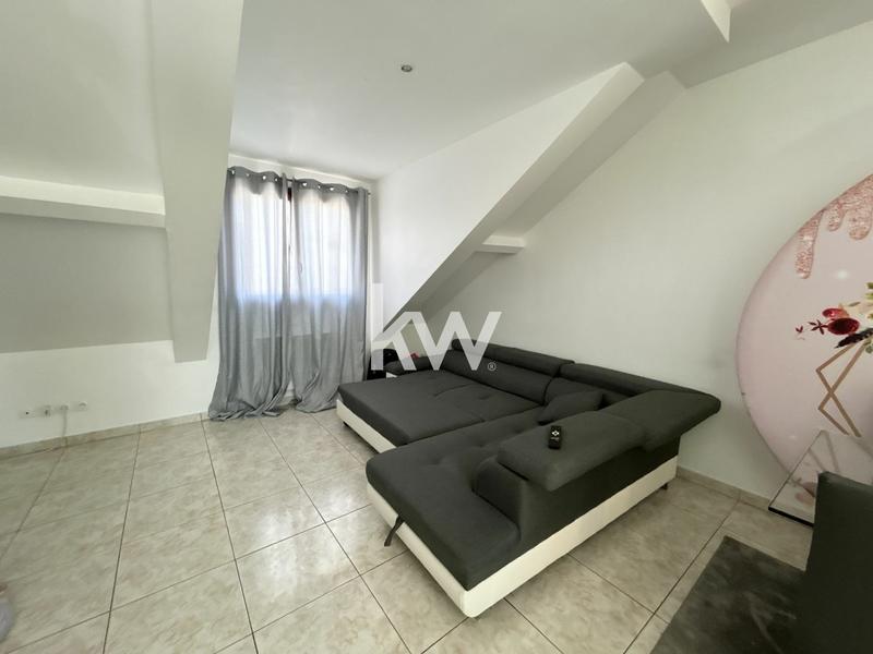 Maison - 318 m² - 7 pièces