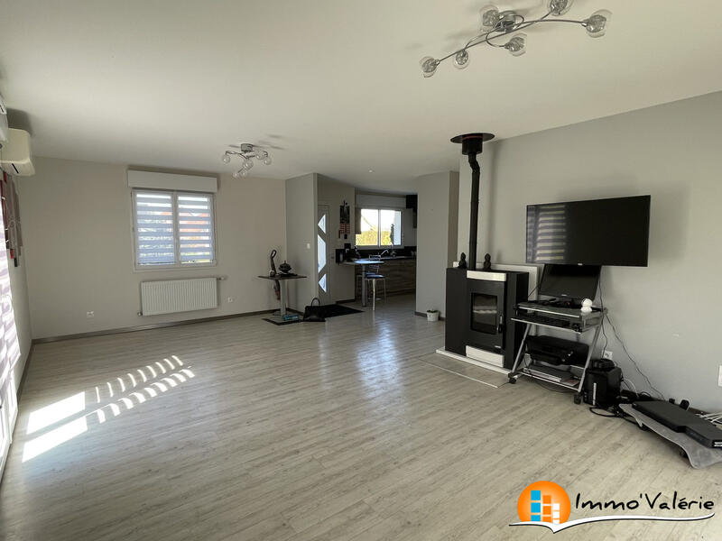 Maison - 90 m² - 4 pièces