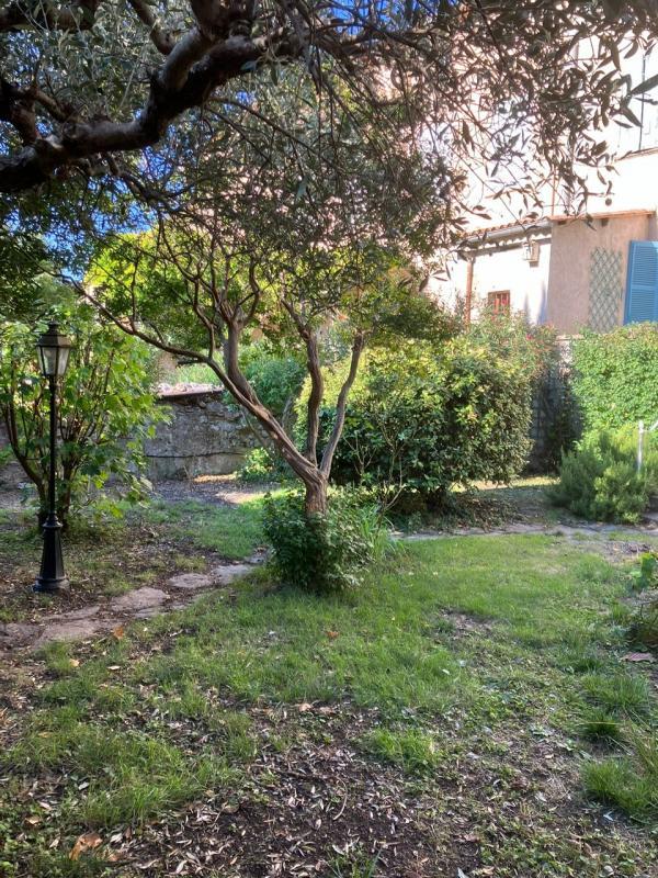 Maison de maîtres - 340 m² - 9 pièces