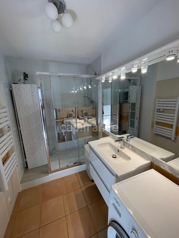 Appartement - 80 m² - 3 pièces