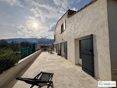 Maison - 115 m² - 4 pièces