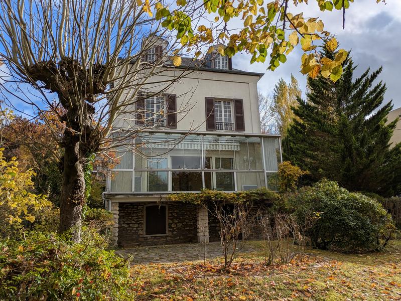 Maison ancienne - 185 m² - 8 pièces