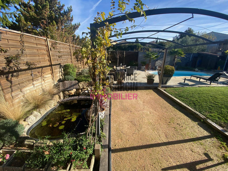 Maison - 88 m² - 4 pièces