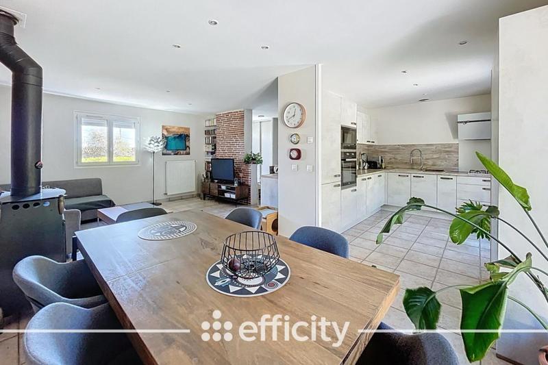 Maison - 90 m² - 4 pièces