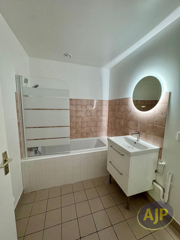 Appartement - 46 m² - 2 pièces