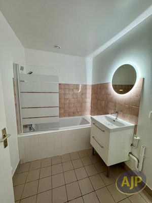 Appartement - 46 m² - 2 pièces