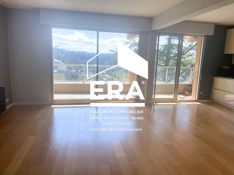 Appartement - 80 m² - 3 pièces