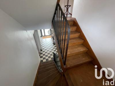 Maison - 241 m² - 12 pièces