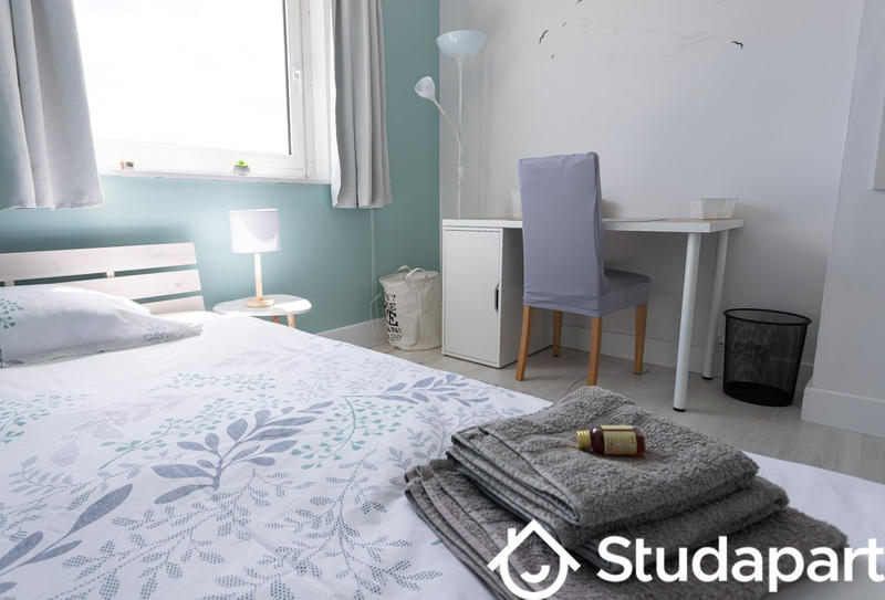 Chambre - 10 m² - 1 pièce