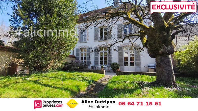 Maison - 334 m² - 14 pièces