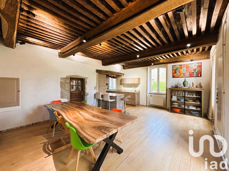 Maison - 196 m² - 7 pièces