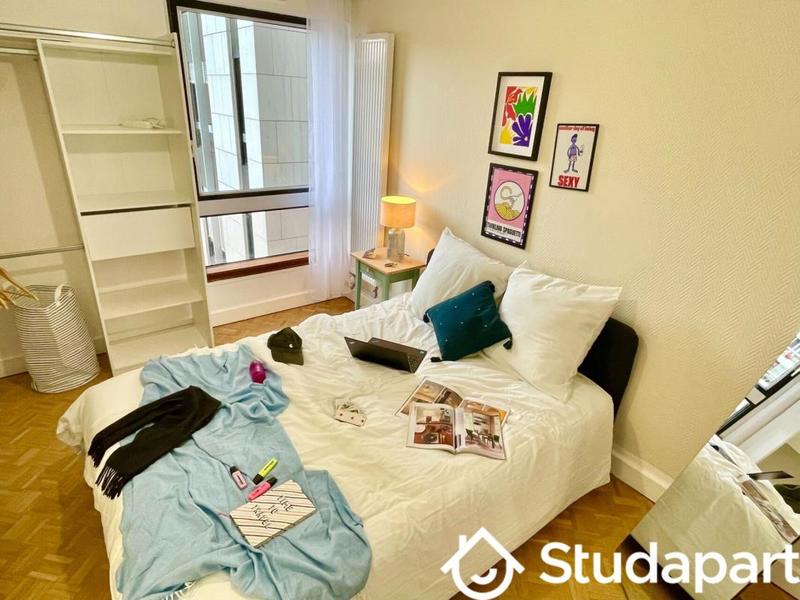 Chambre - 12 m² - 1 pièce