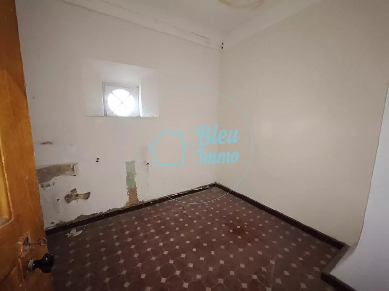 Appartement - 80 m² - 5 pièces