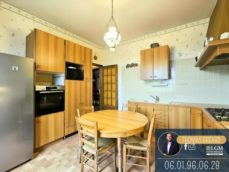 Propriété - 282 m² - 9 pièces