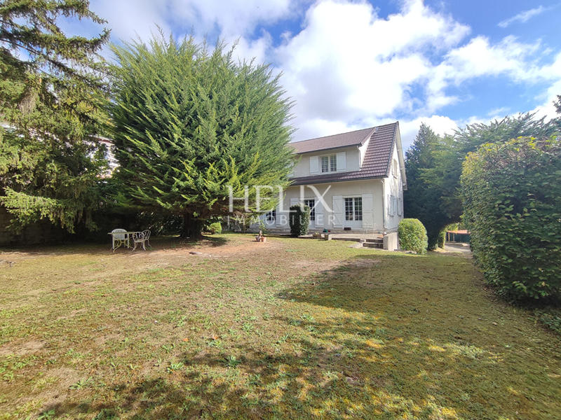 Maison - 130 m² - 7 pièces