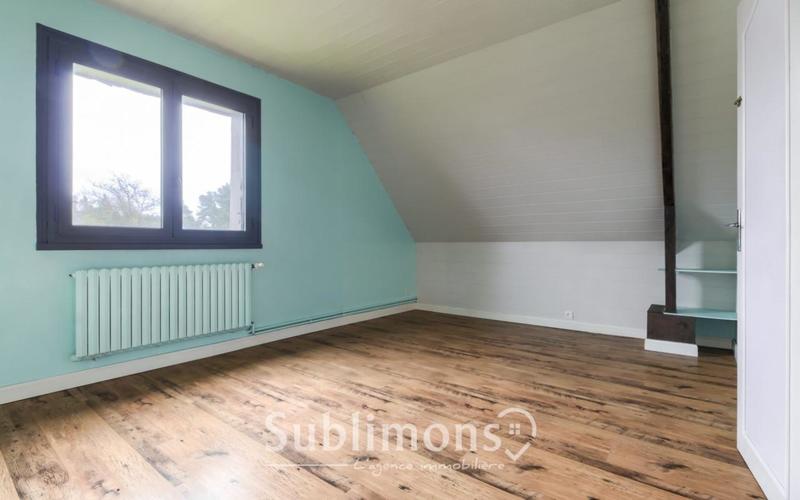 Maison traditionnelle - 157 m² - 6 pièces