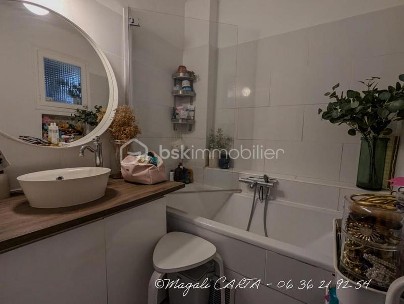 Appartement - 64 m² - 3 pièces