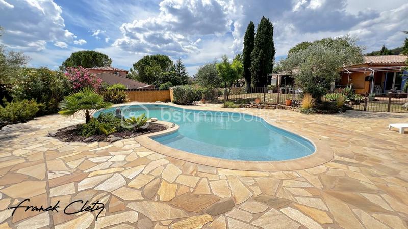 Villa - 175 m² - 6 pièces