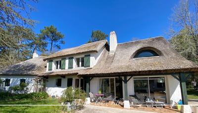 Maison - 200 m² - 6 pièces