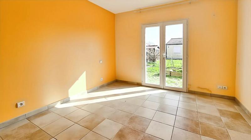 Maison - 95 m² - 5 pièces