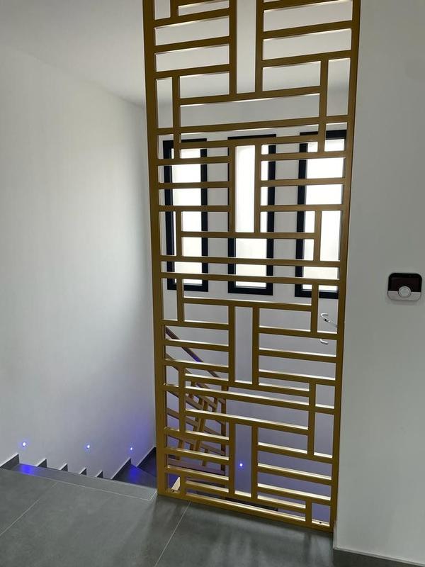 Maison traditionnelle - 152 m² - 7 pièces