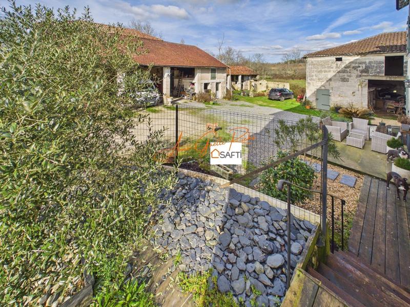 Maison - 145 m² - 12 pièces