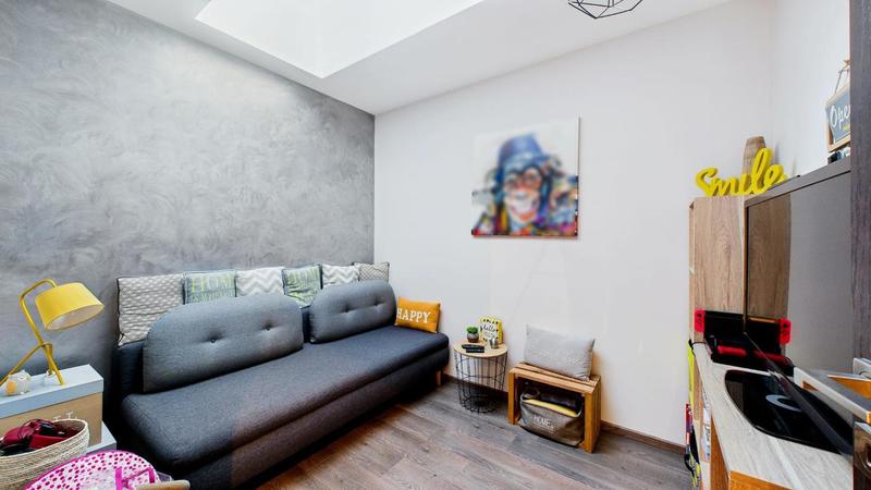 Appartement - 125 m² - 6 pièces