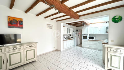 Maison - 260 m² - 7 pièces