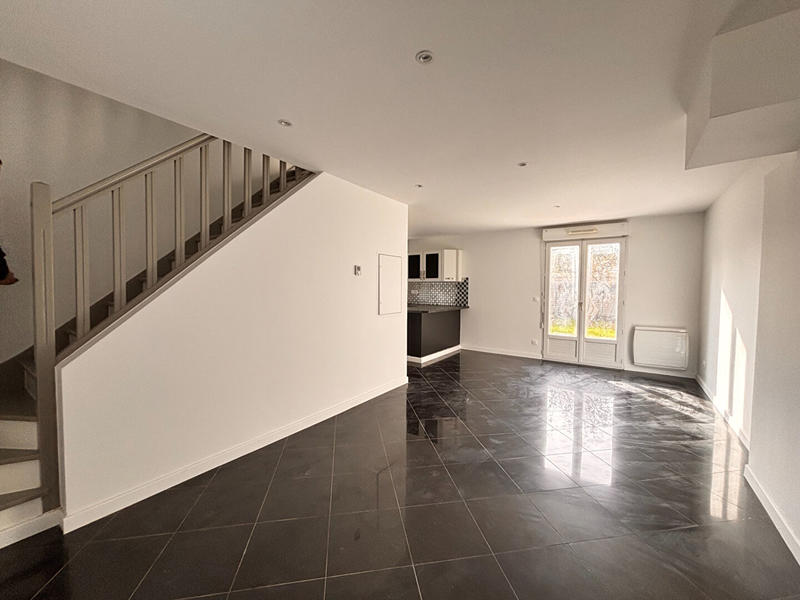 Maison - 95 m² - 5 pièces