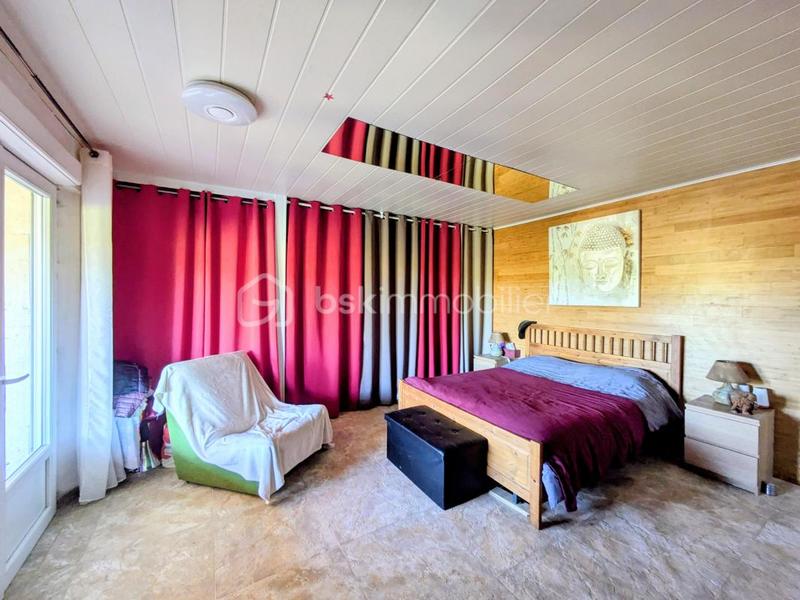 Maison - 196 m² - 8 pièces