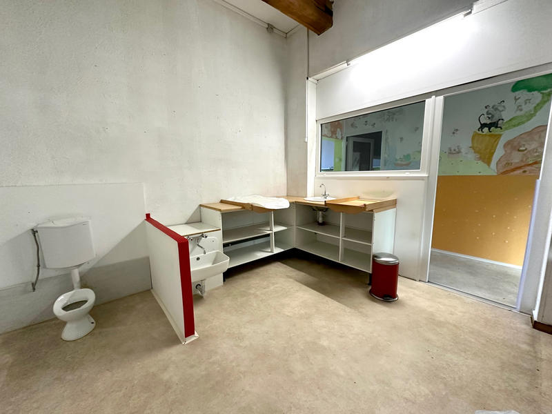 Maison - 250 m² - 12 pièces