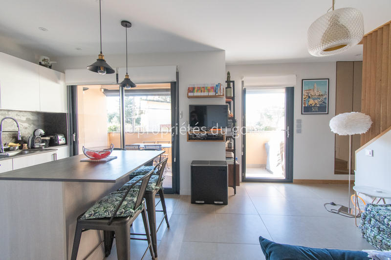 Maison - 210 m² - 9 pièces