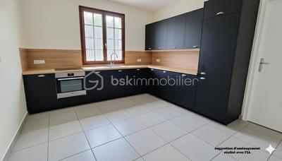 Maison - 113 m² - 6 pièces